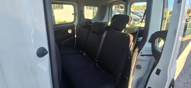 Fiat Doblo view 9