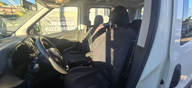 Fiat Doblo view 8