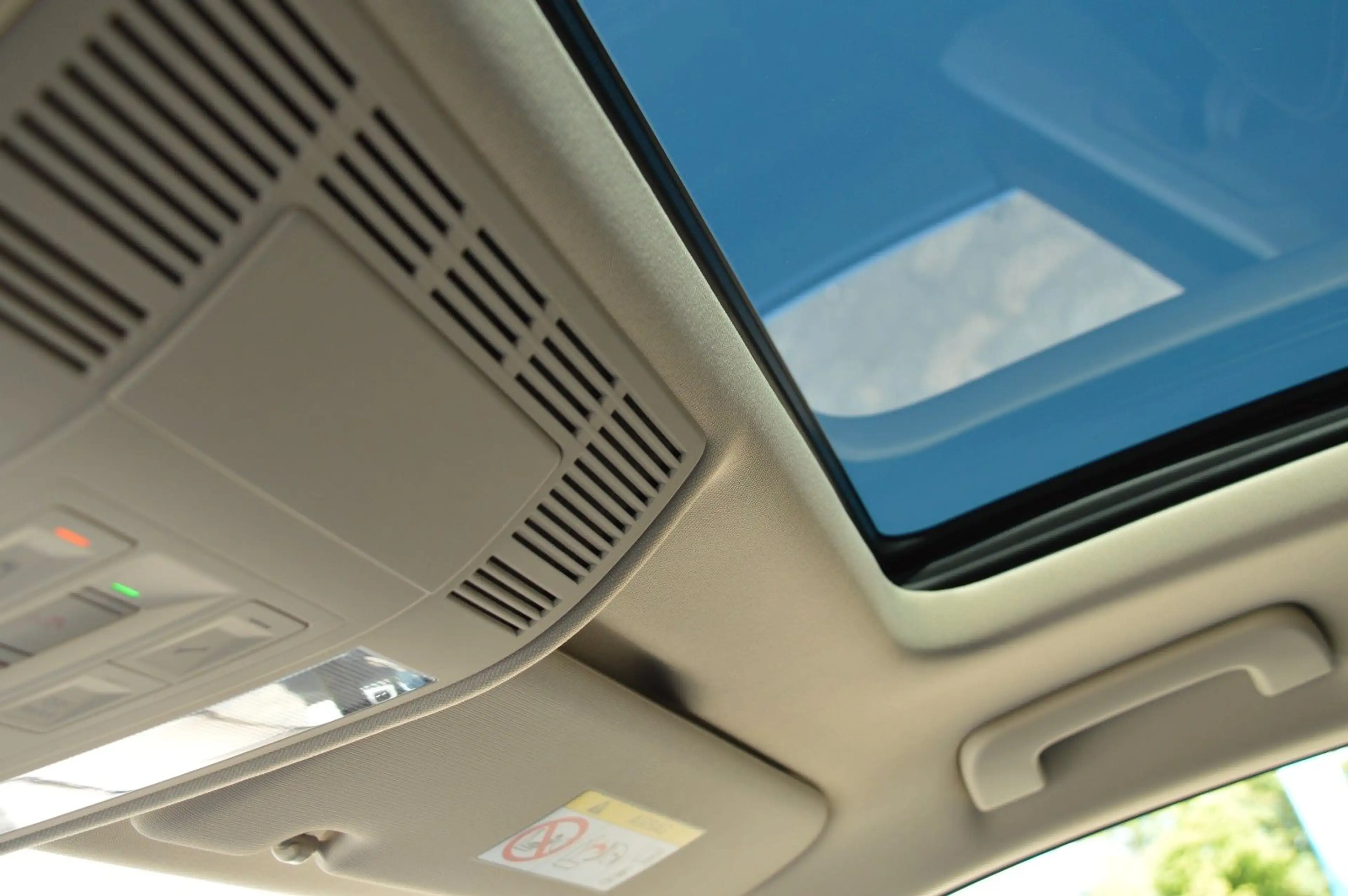 Volkswagen Touareg Atmosphere 4Motion UPE 101T€ Massage — photo 11