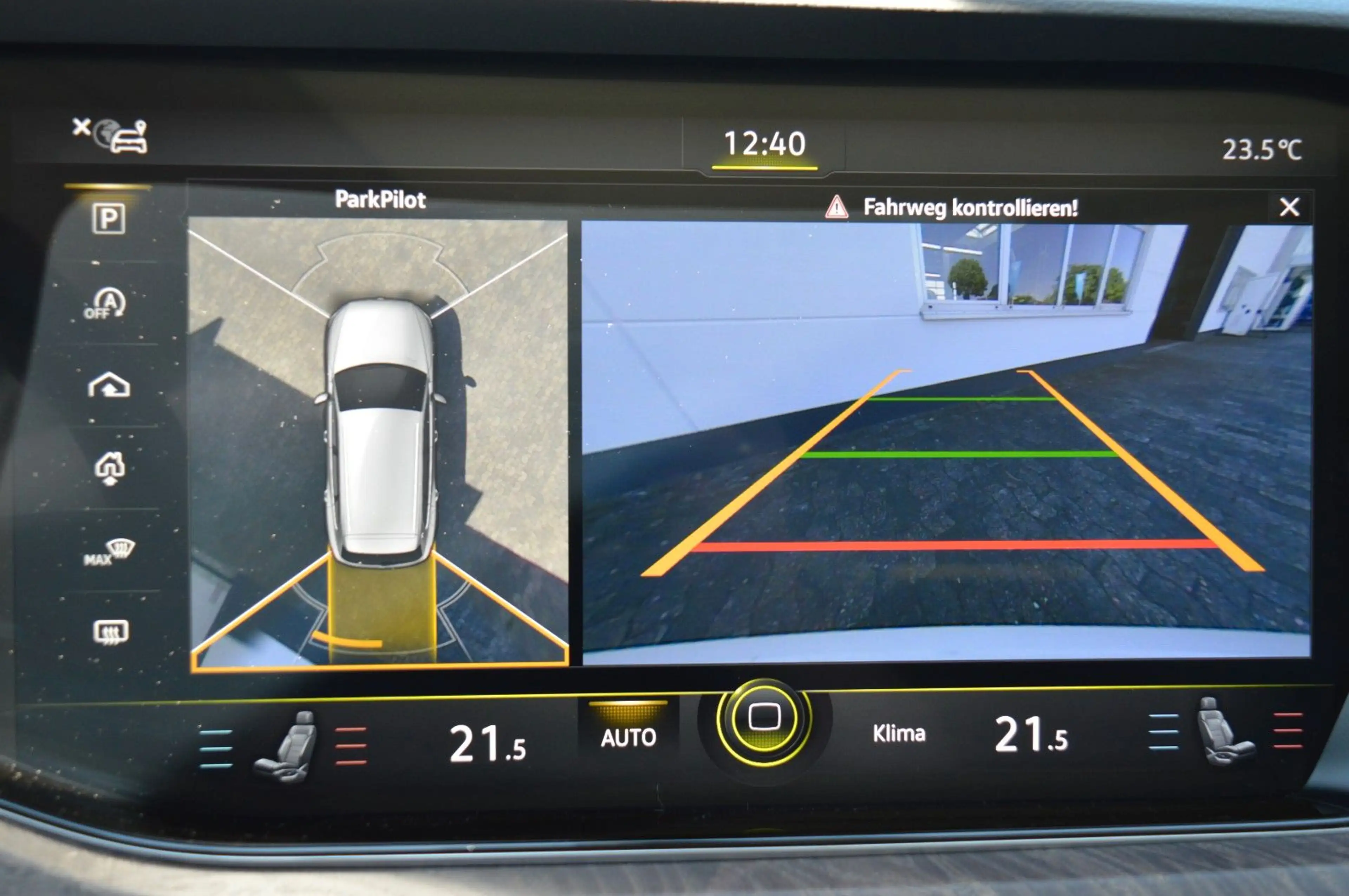 Volkswagen Touareg Atmosphere 4Motion UPE 101T€ Massage — photo 12