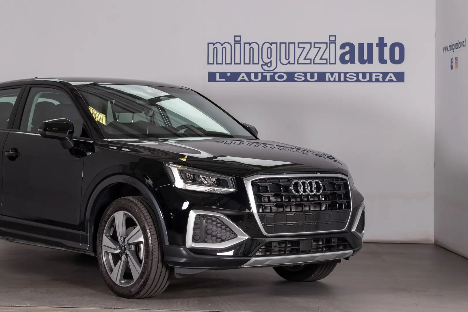 Audi Q2 35 1.5 tfsi s-tronic 150CV SPORT Noir - 2