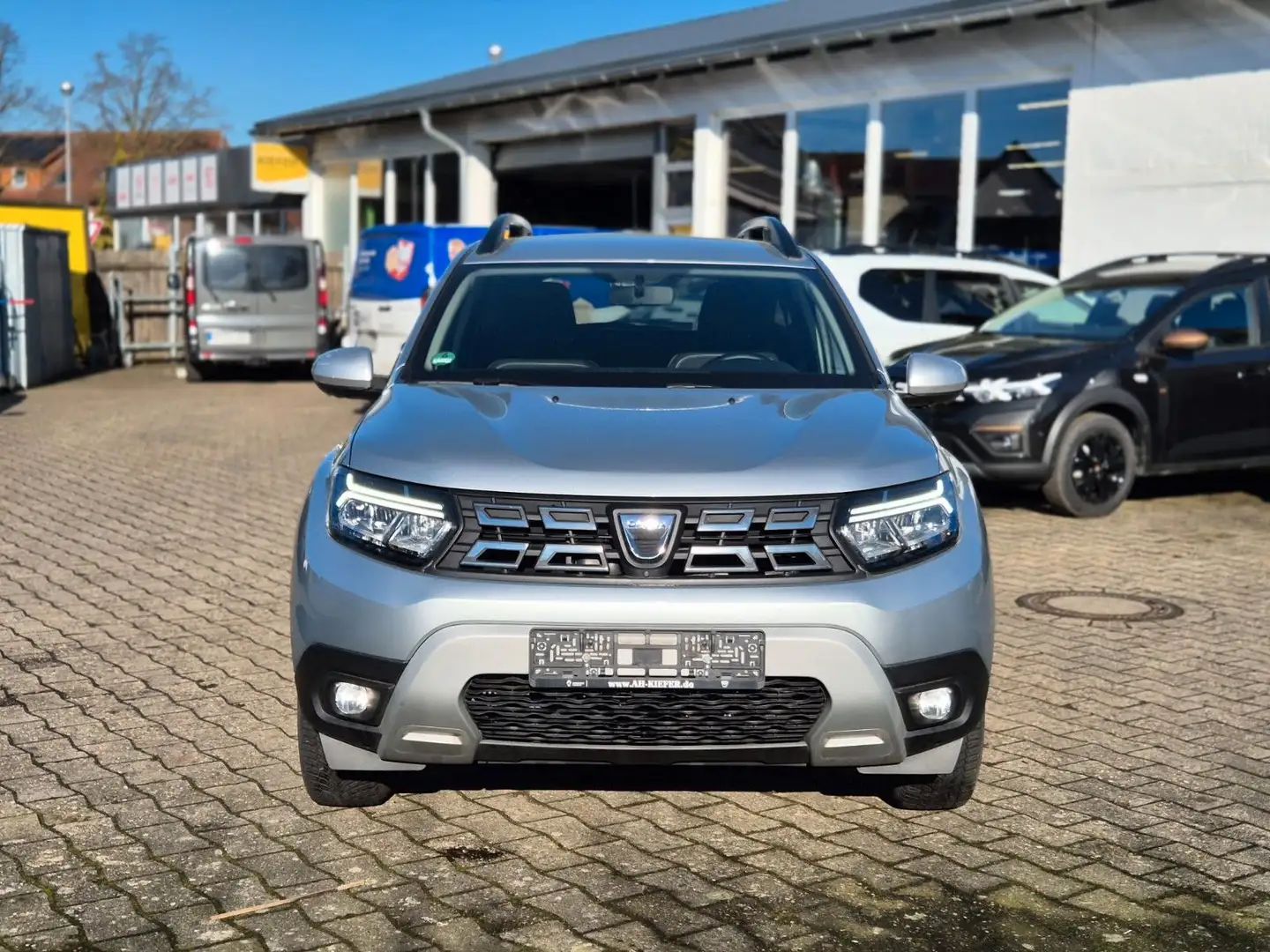 Dacia Duster Prestige+ TCe 100 LPG Vollausstattung Silber - 2