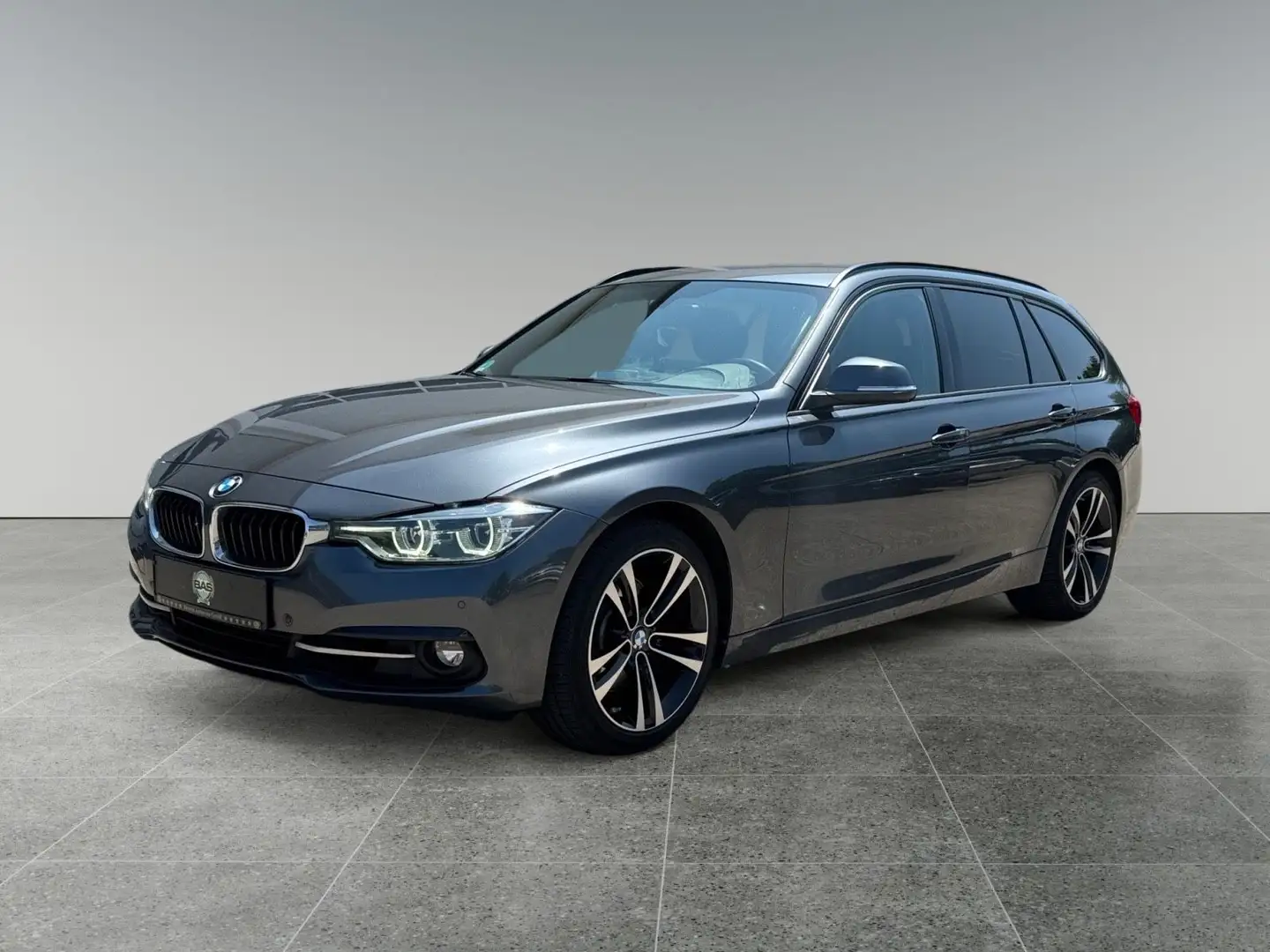 BMW 330 i Touring Sport Line/LED/1Hand/TÜVNeu/8Fach Grau - 1