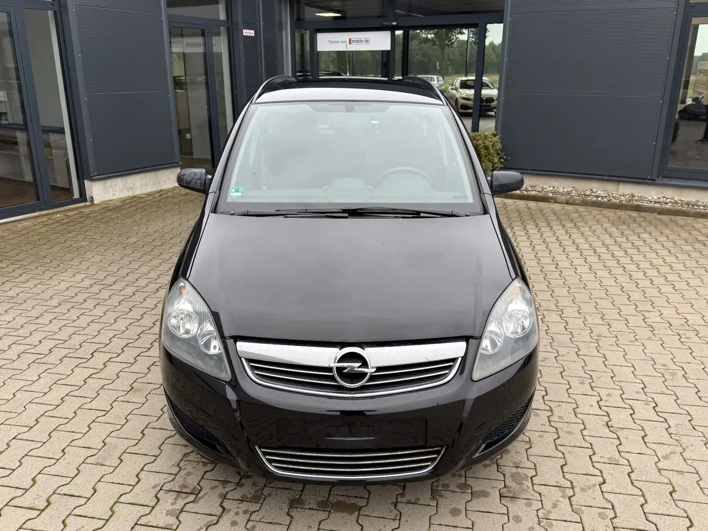 Opel Zafira B 1.6 Selection "110 Jahre" Zwart - 2