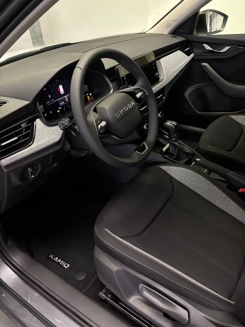 Skoda Kamiq Kamiq 1.5 tsi 130 Edition 150cv dsg Gris - 2