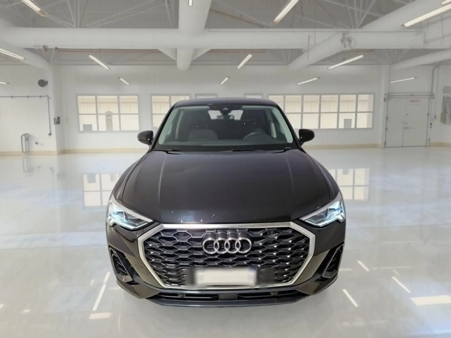 Audi Q3 SPORTBACK 45 TFSI e S tronic Business Plus - 2