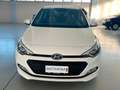 Hyundai i20 5p 1.2 75cv Blackline Blanc - thumbnail 2