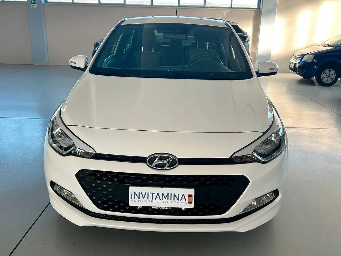Hyundai i20 5p 1.2 75cv Blackline Blanc - 2
