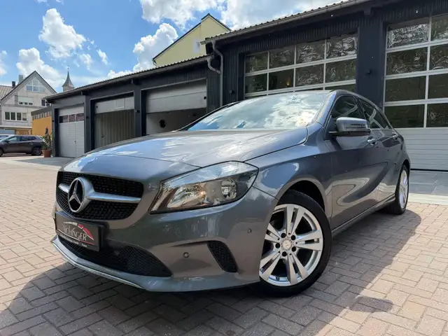 Mercedes-Benz A 180 d BlueEfficiency Euro 6 Navigation