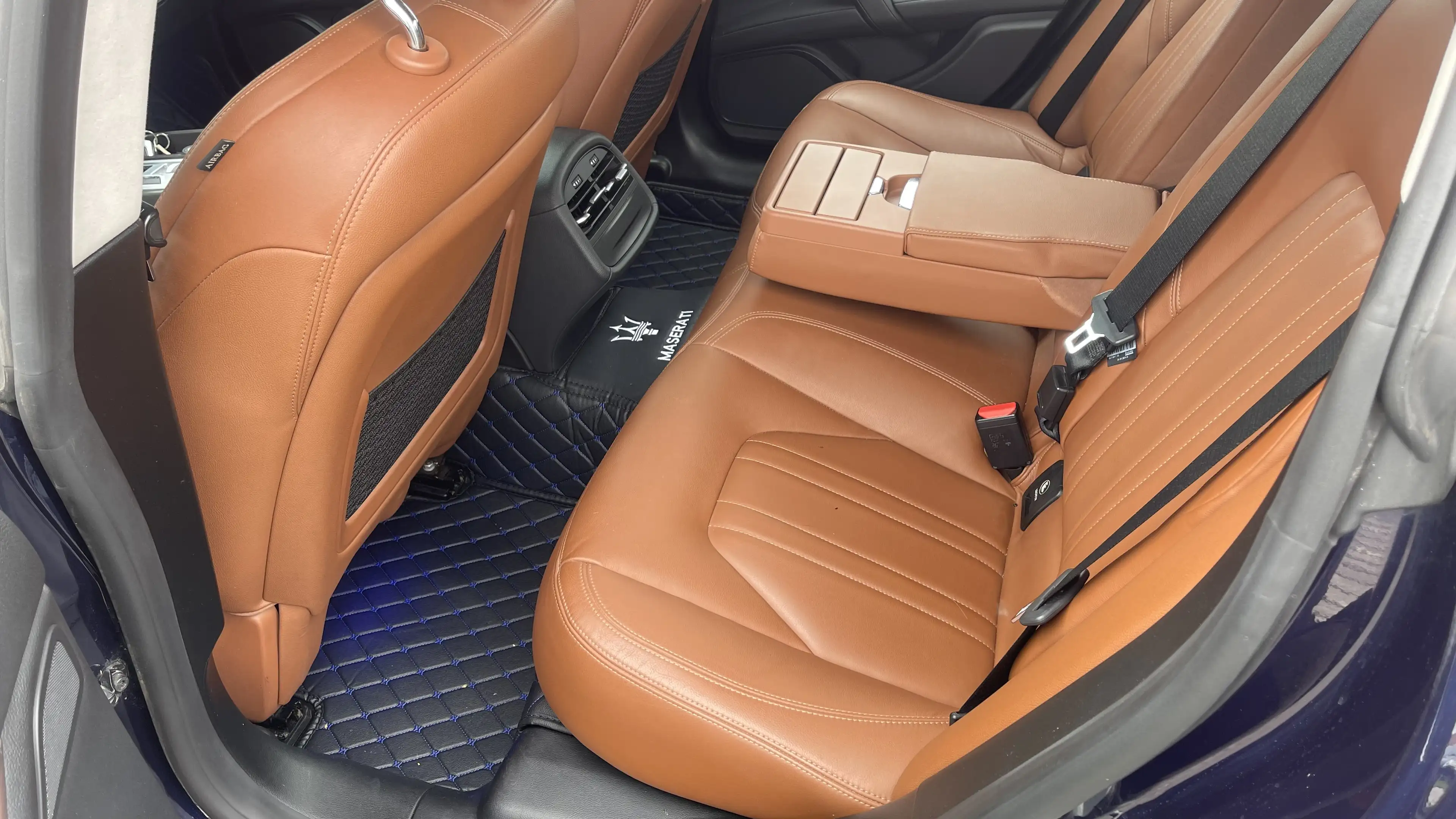 Maserati Ghibli Diesel Automatik , Leder braun, Soundmodul - — photo 8