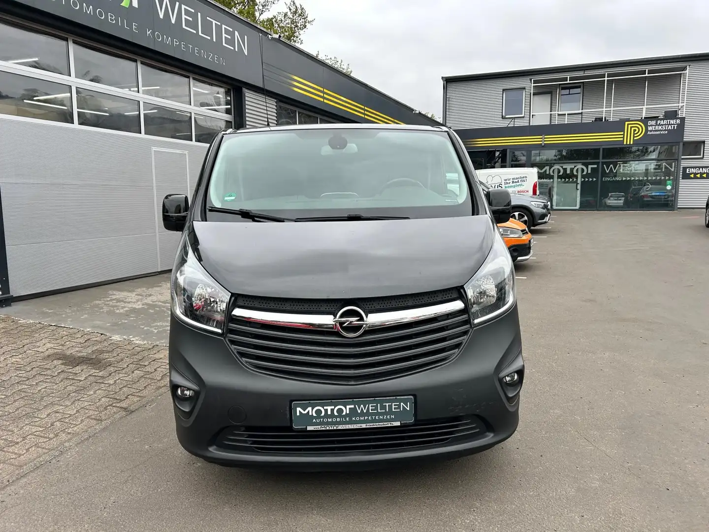 Opel Vivaro 1.6 CDTI Biturbo EU5 L2H1 2,9t  ecoFlex Start/Stop Negro - 2