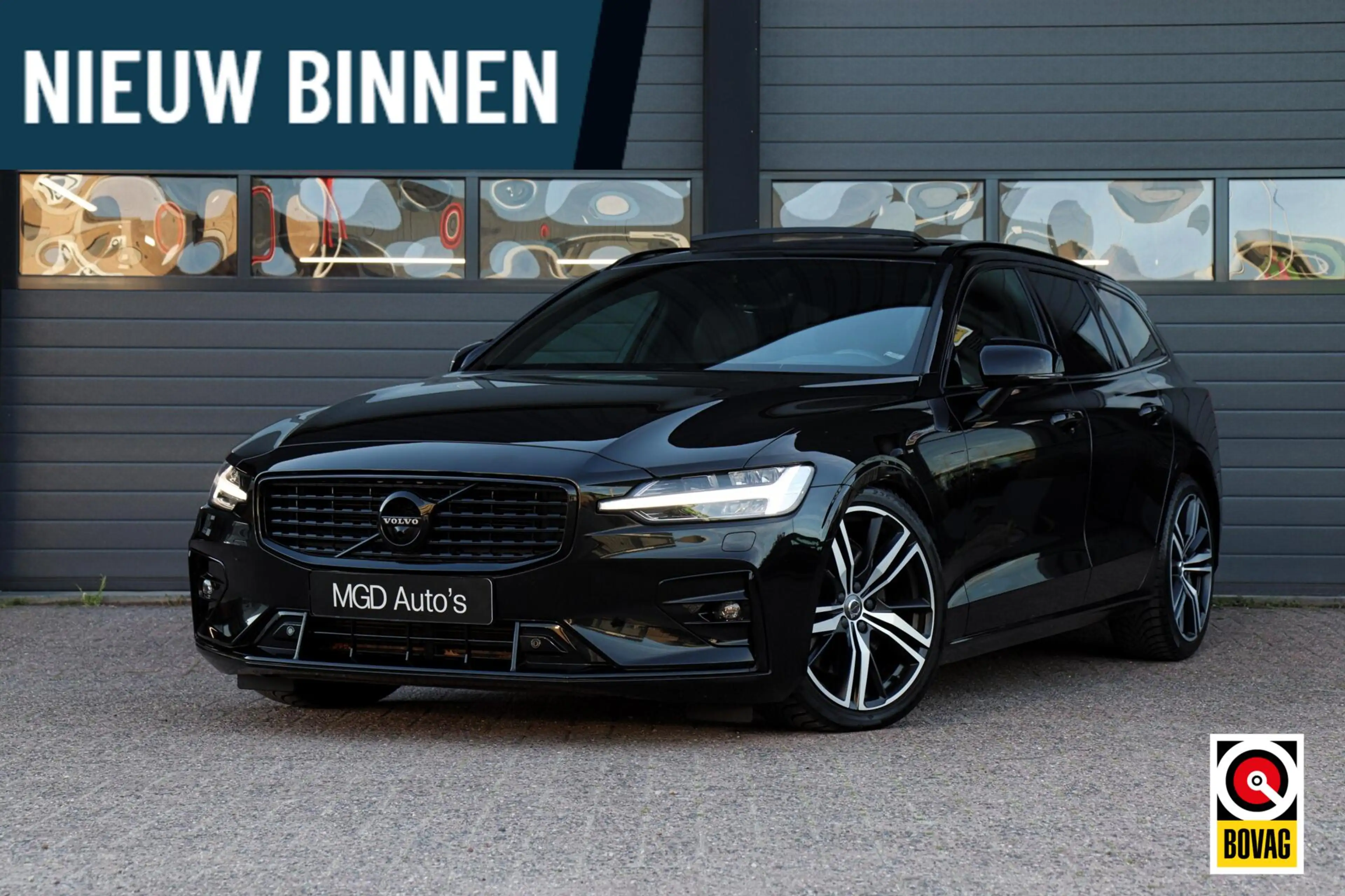 Volvo V60 2.0 T5 R-Design |LED|PANO|HARMAN-KARDON|CAMERA|MEM