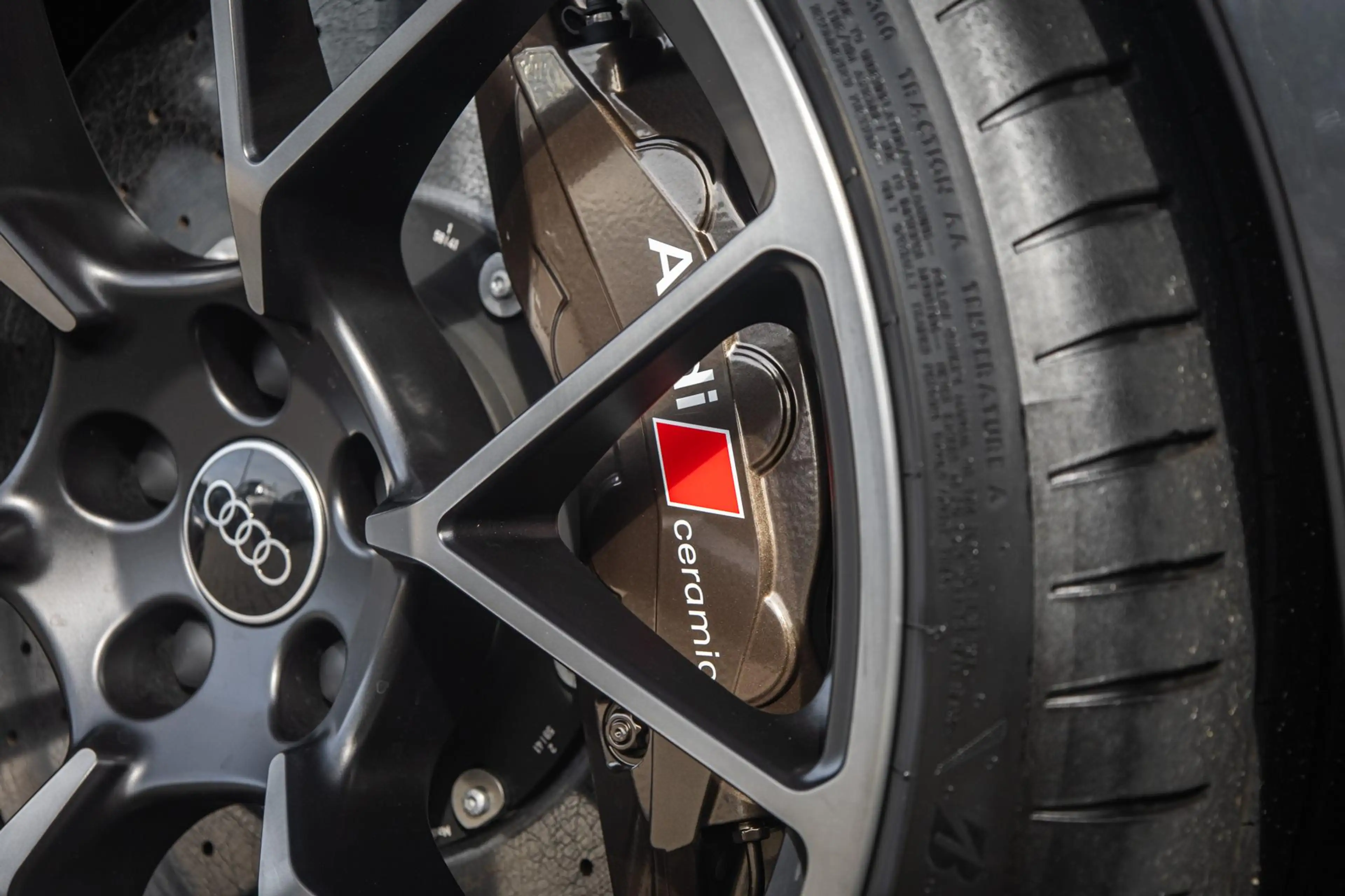 Audi RS5 Avant 2.9 e-hybrid 639pk quattro | Keramisch | Car — photo 13