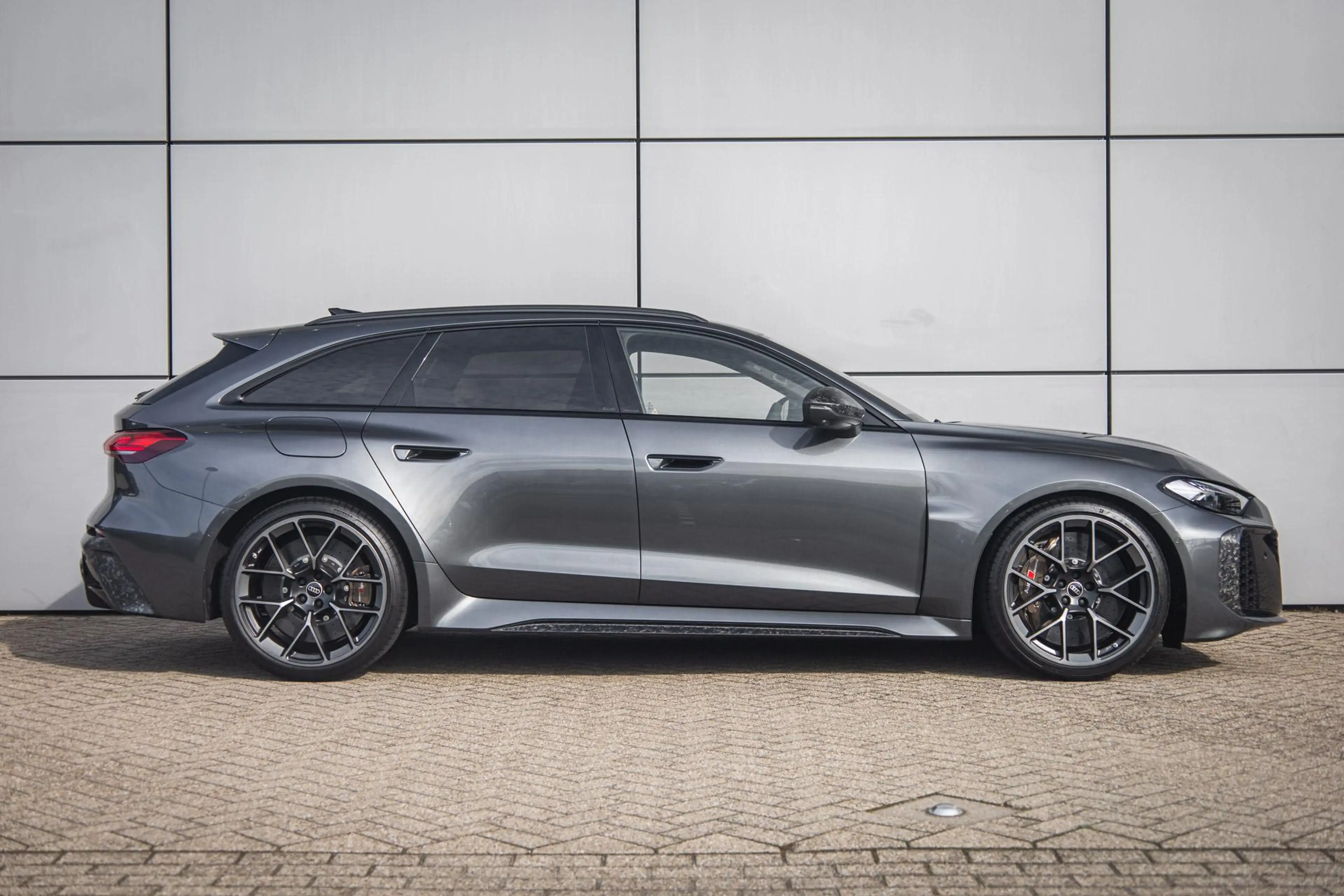 Audi RS5 Avant 2.9 e-hybrid 639pk quattro | Keramisch | Car — photo 3