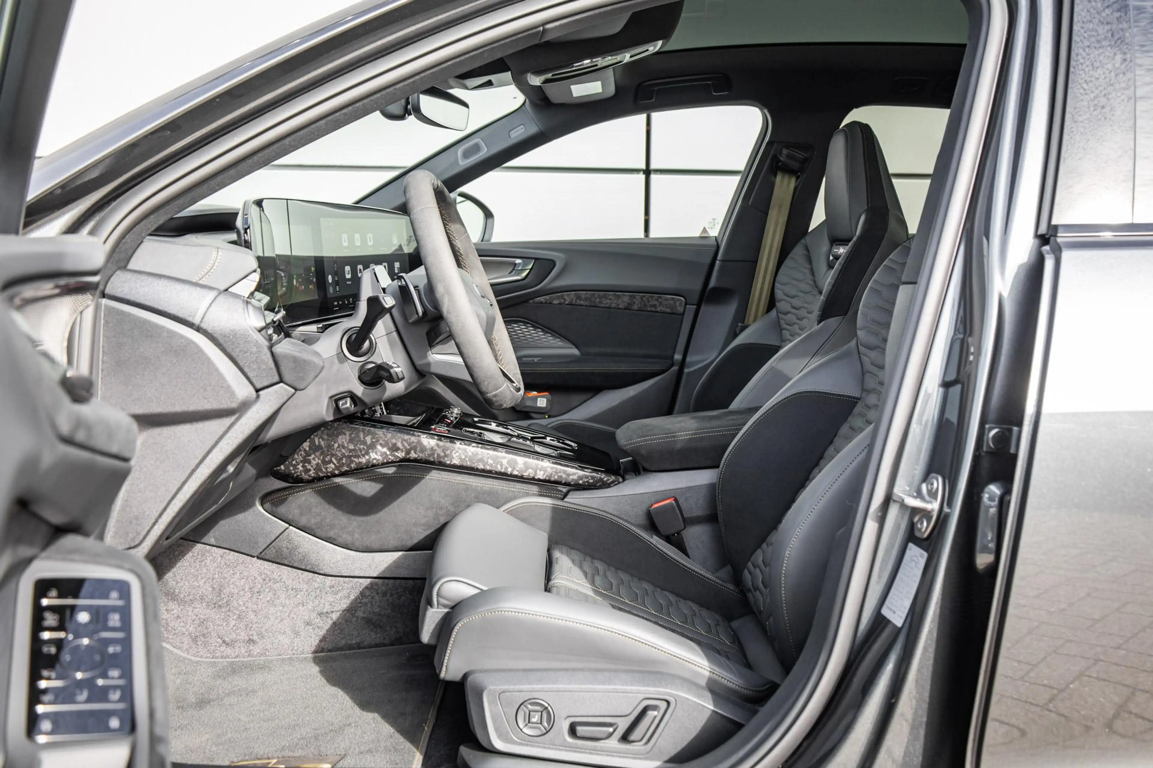 Audi RS5 Avant 2.9 e-hybrid 639pk quattro | Keramisch | Car — photo 5