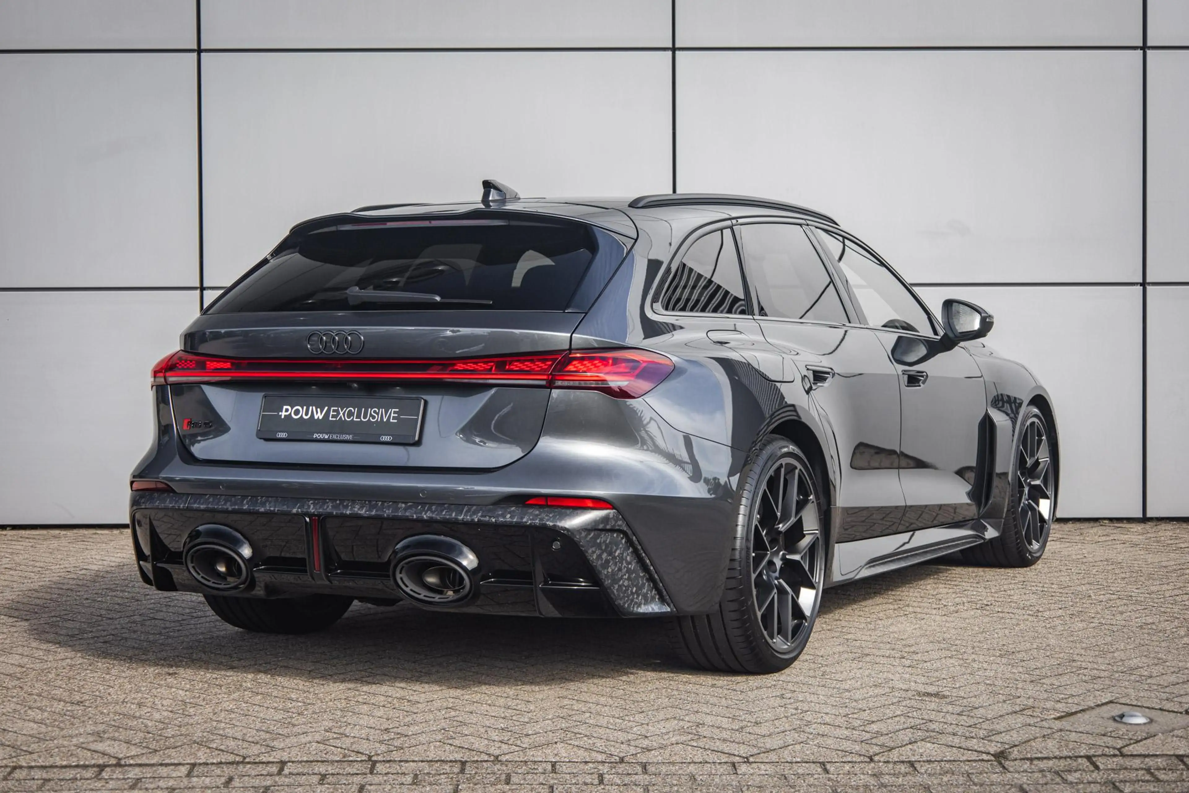 Audi RS5 Avant 2.9 e-hybrid 639pk quattro | Keramisch | Car — photo 2