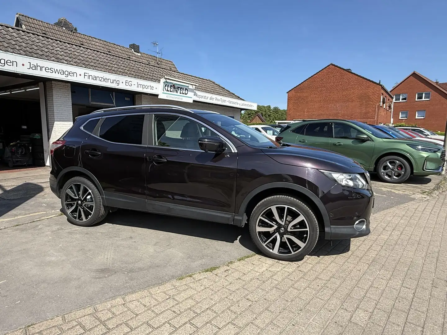 Nissan Qashqai 1.6 dCi DPF "Tekna" LED-Navi-360°-Leder-Klimaau... Schwarz - 2
