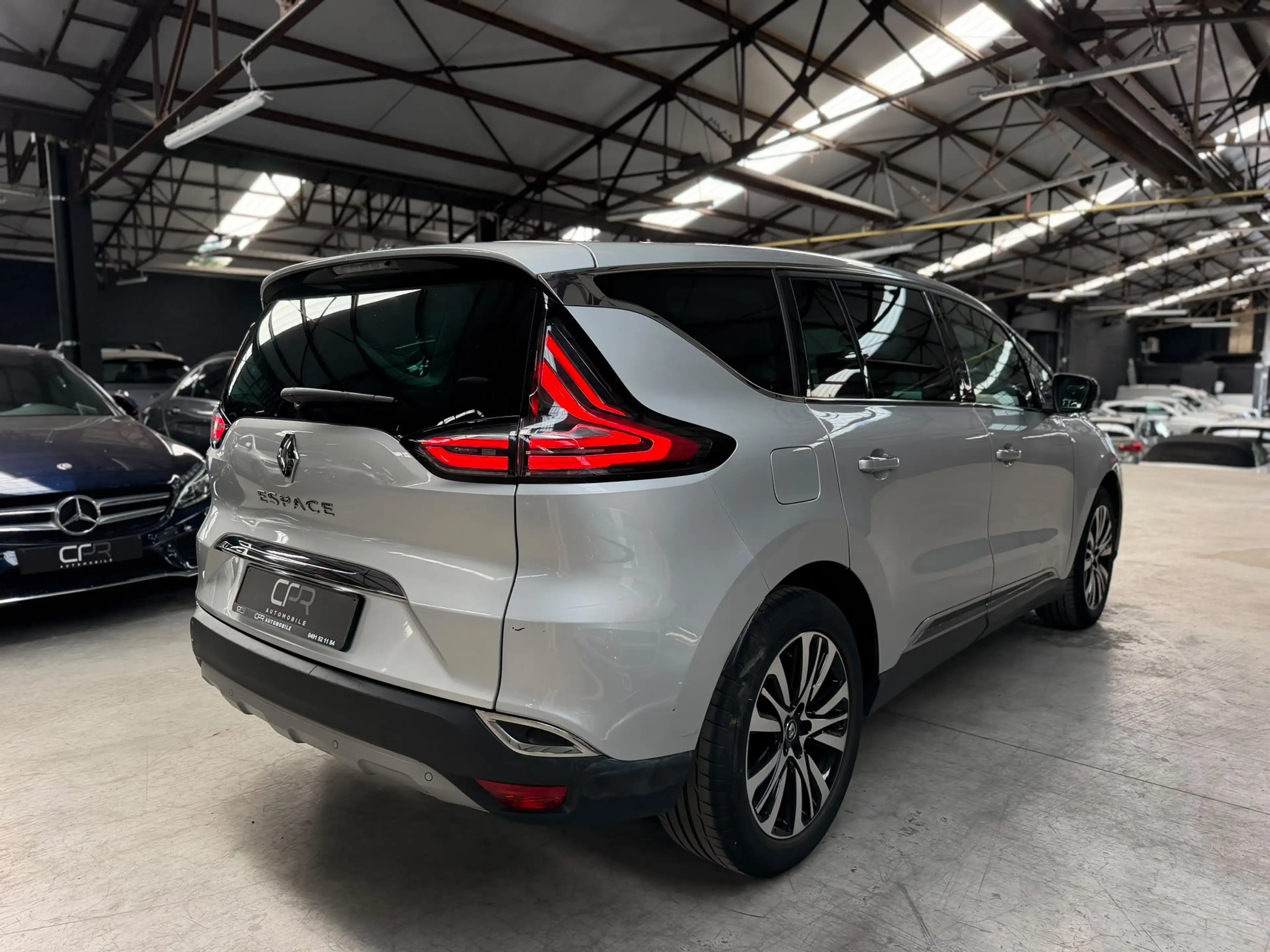 Renault Espace 1.6 dCi Initiale Paris *7pl * PANO * CAMERA * GPS * — photo 4