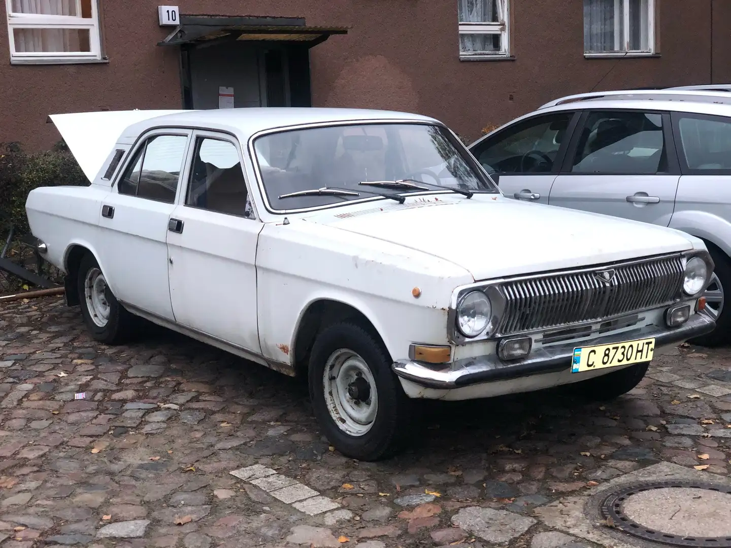 GAZ 24 Biały - 2