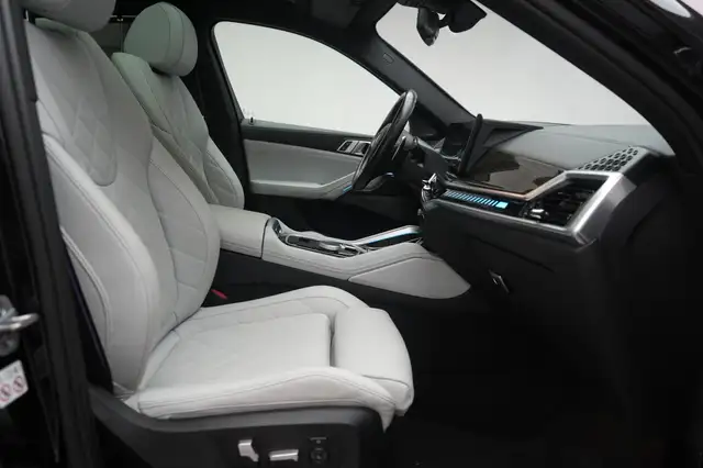 BMW X6 view 7