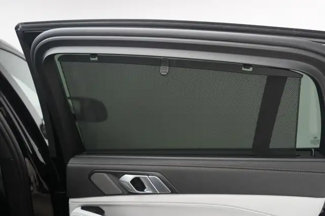 BMW X6 view 12