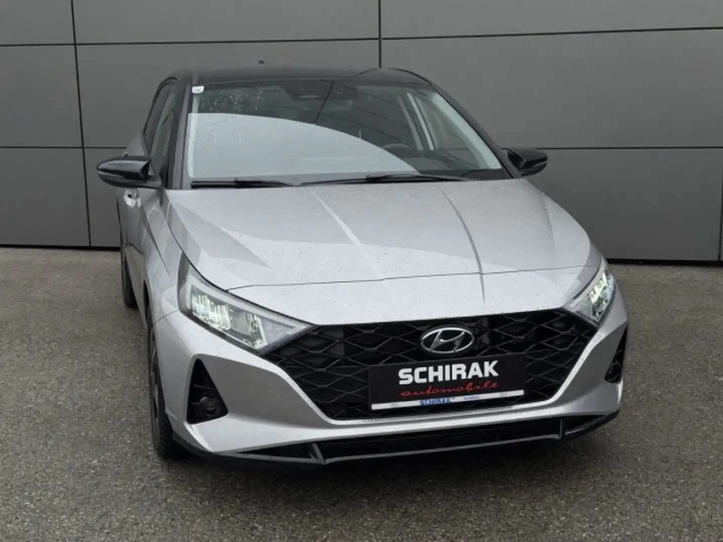 Hyundai i20 1,2 MPI i-Line Plus Silber - 2