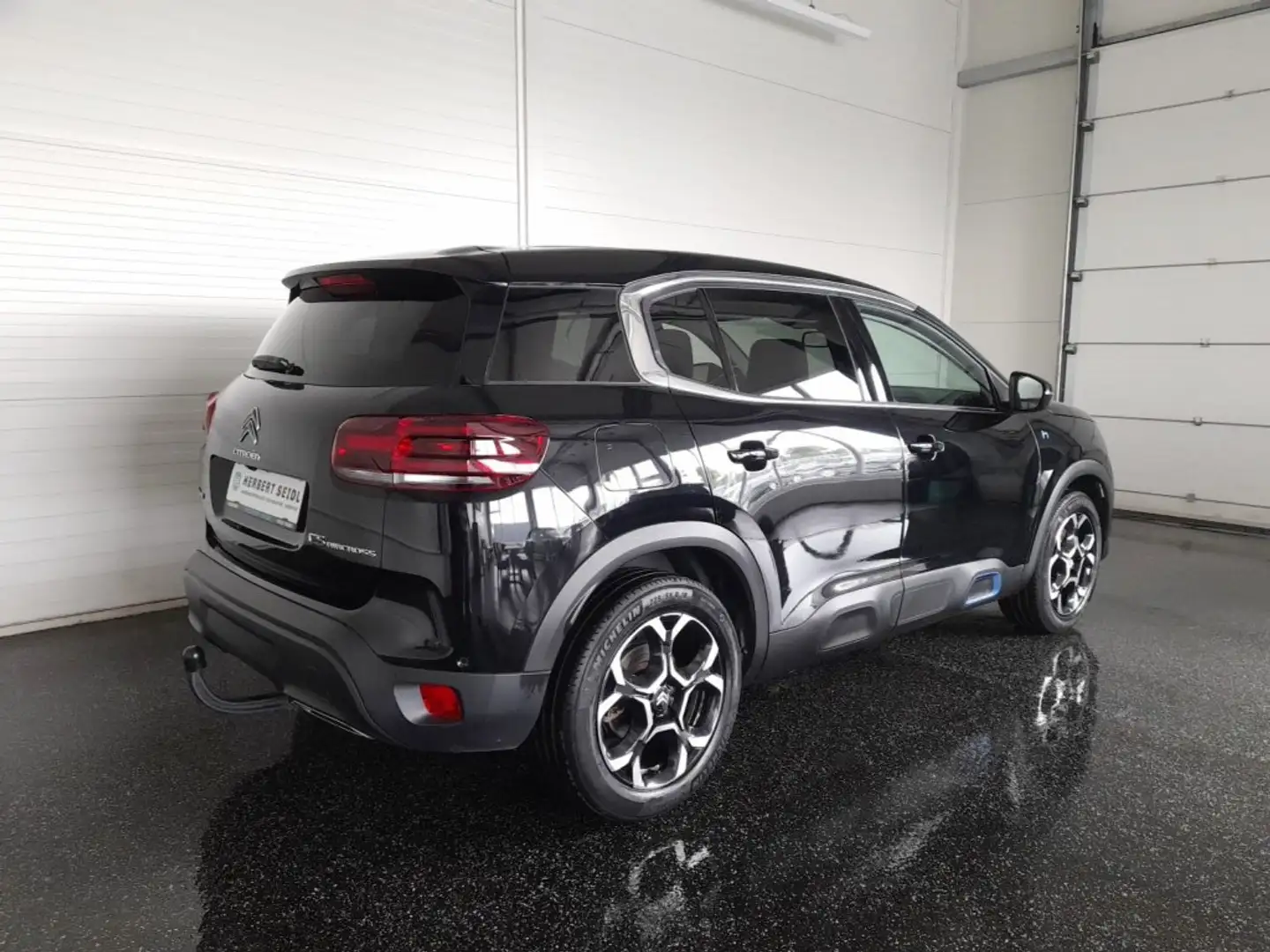 Citroen C5 Aircross PHEV Aut. *VOLL LED / 18 ZOLL / NAVI / KOMFORTFAHRWERK / AHV & KAMERA / TEILLEDER / 2-ZONEN-KLIMA* Schwarz - 2