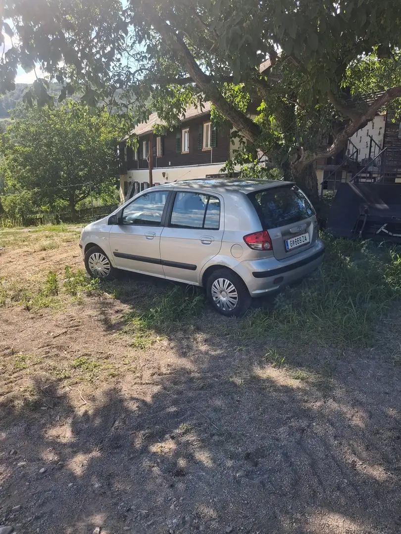 Hyundai Getz 1.5 CRDi VGT GLS - 2