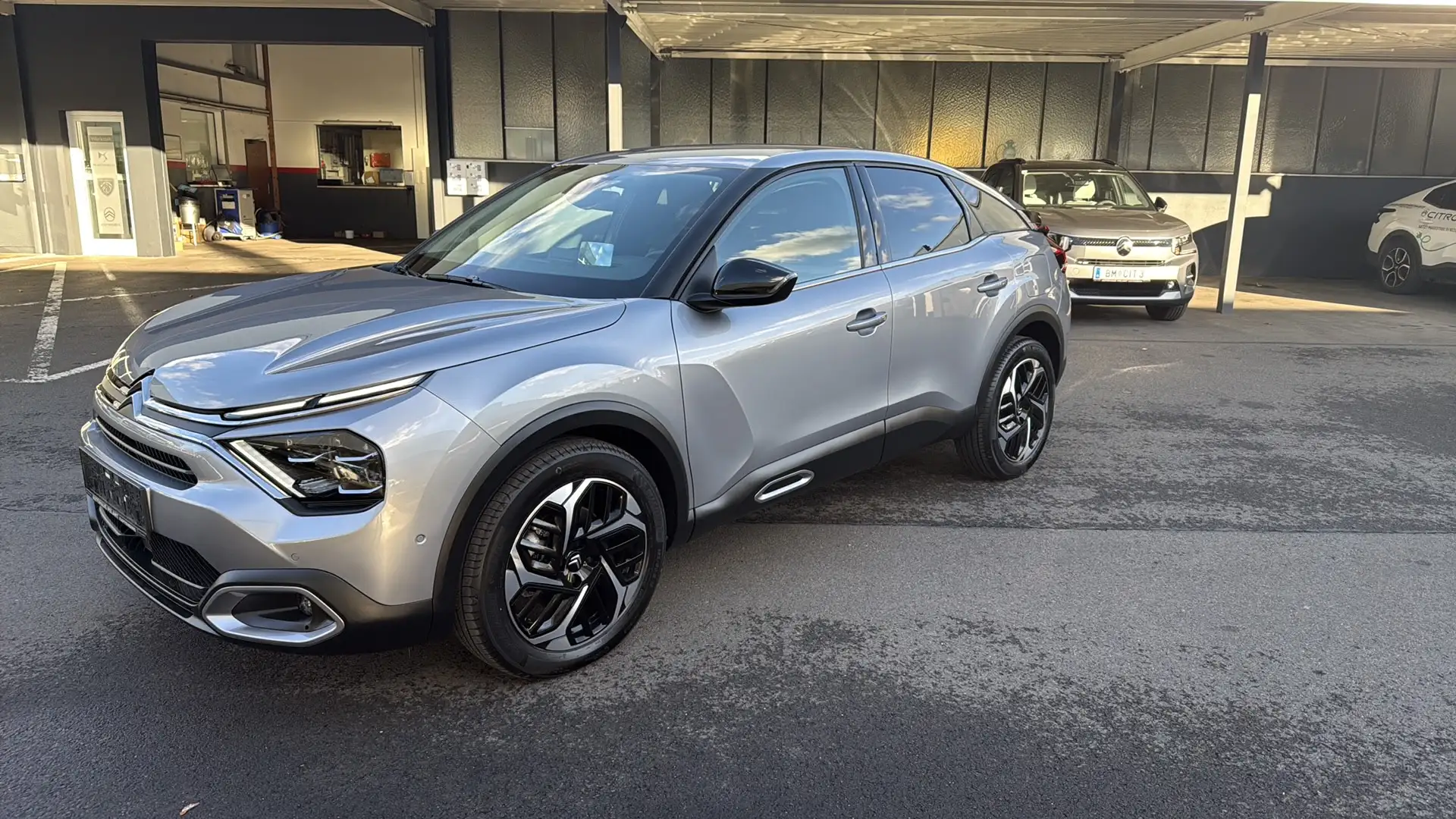 Citroen C4 1.5 Blue HDI 130 EAT8 Shine - 1