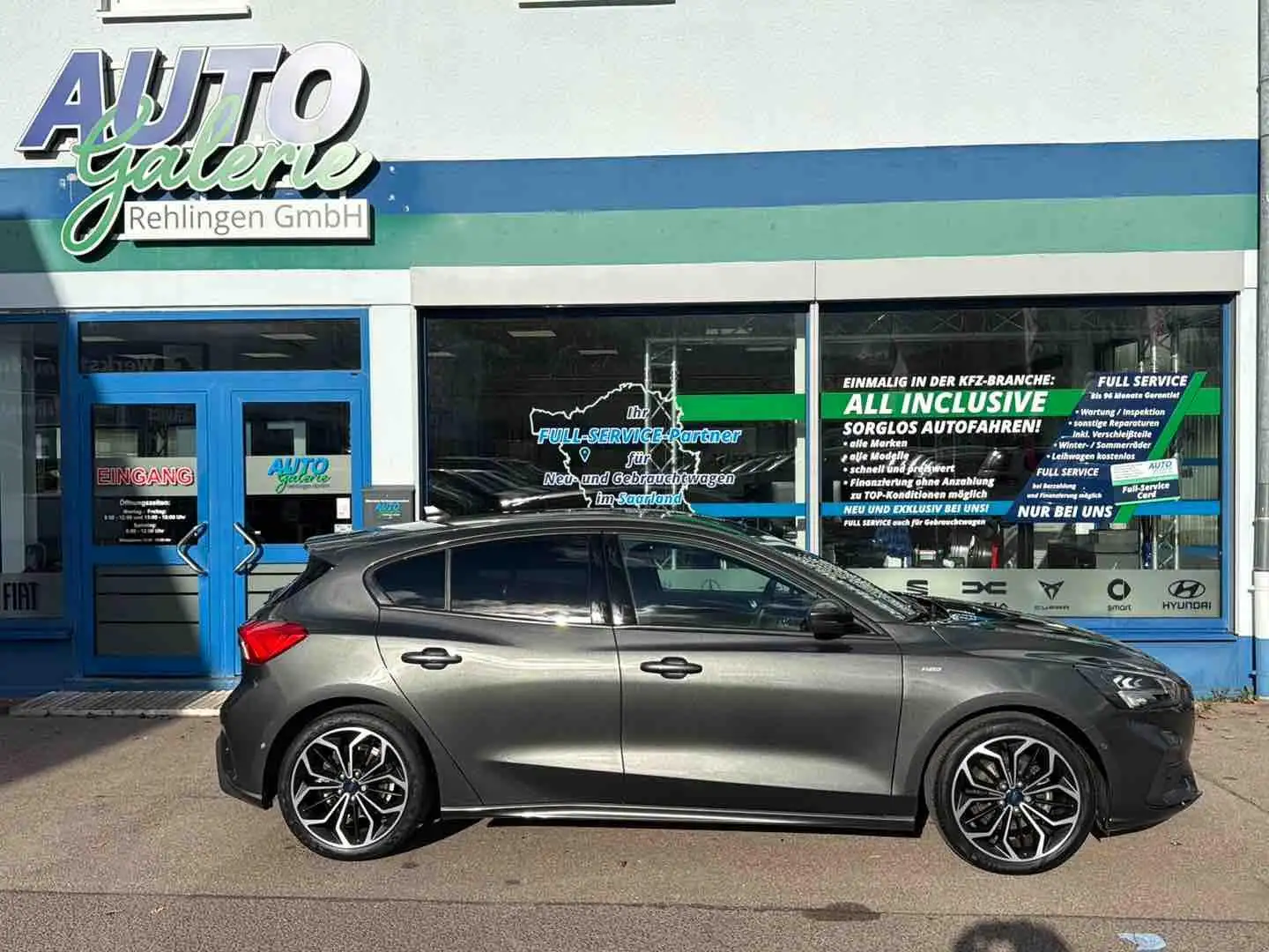 Ford Focus 1.0 EcoBoost ST-Line Gris - 1