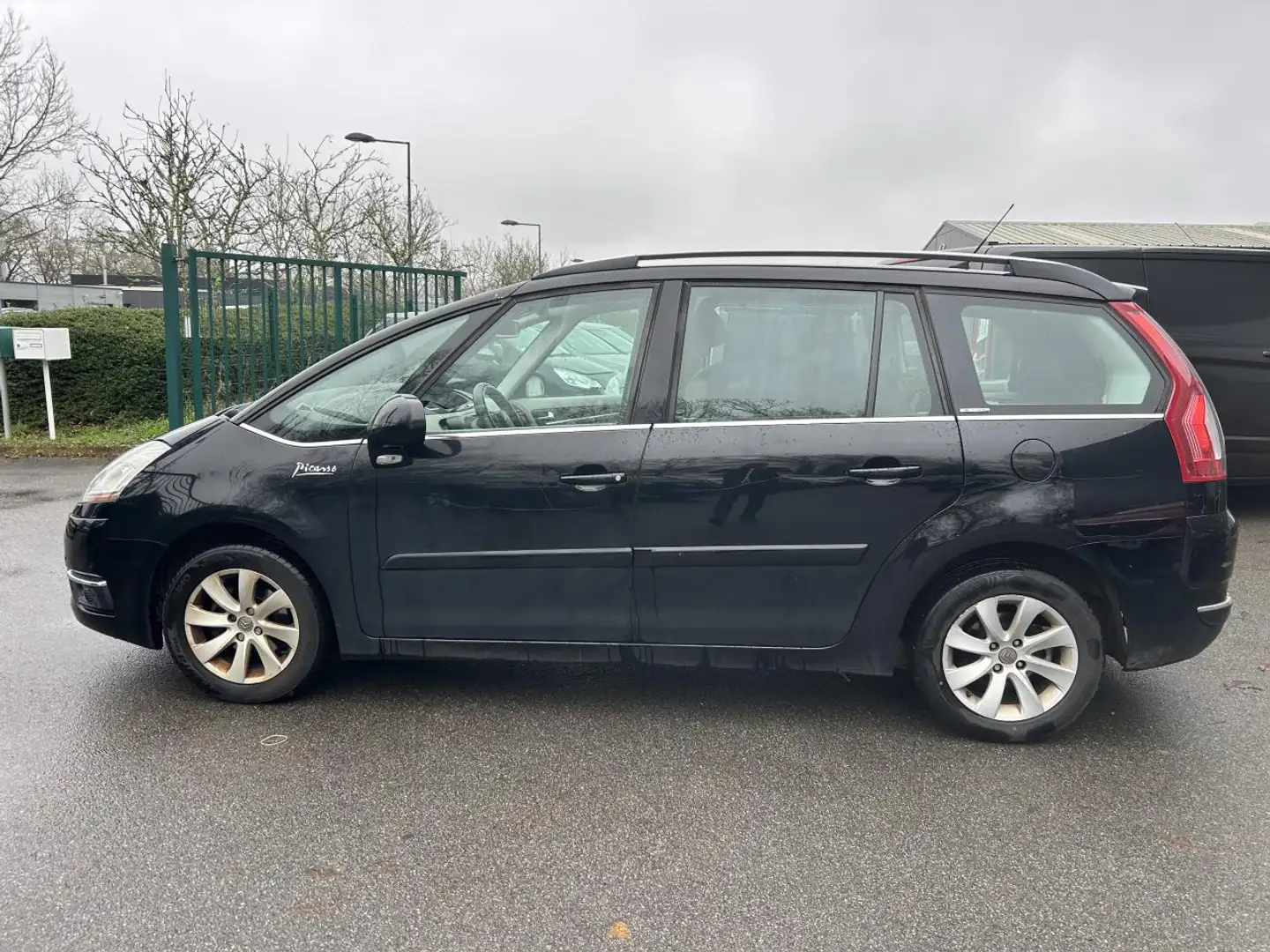 Citroen C4 Picasso Grand C4 Picasso 1.6 HDi 16V FAP - 110 Airplay Noir - 2