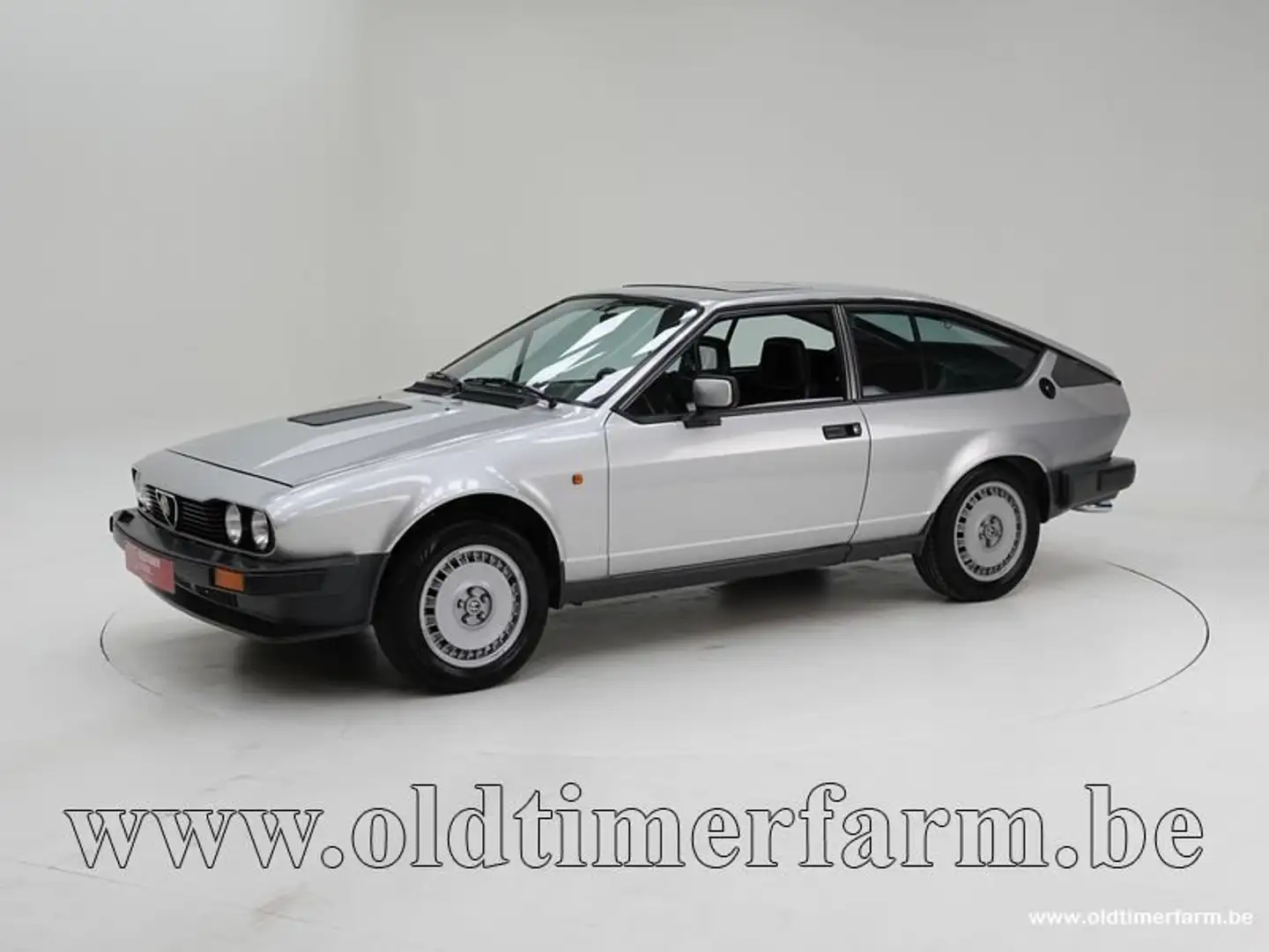 Alfa Romeo GTV 6 '82 CH8568 Gris - 1