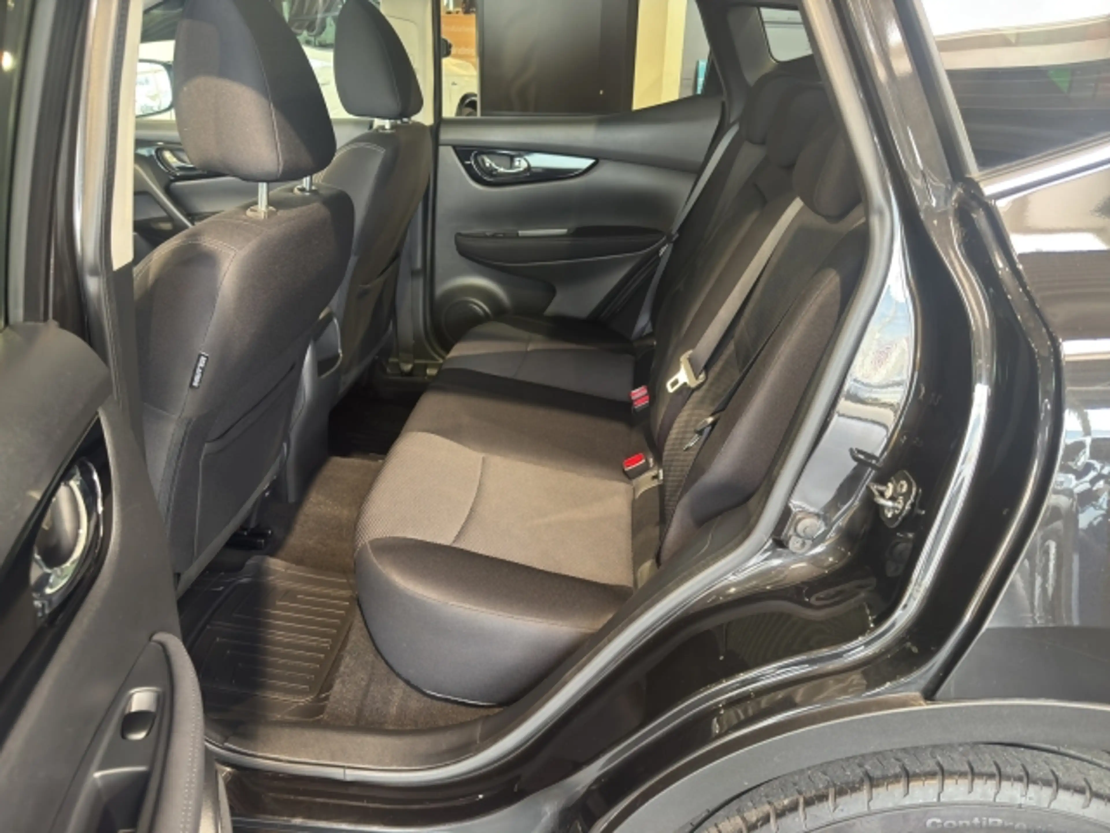 Nissan Qashqai 1,2 DIG-T 360 ° !! Neuzugang !! — photo 10