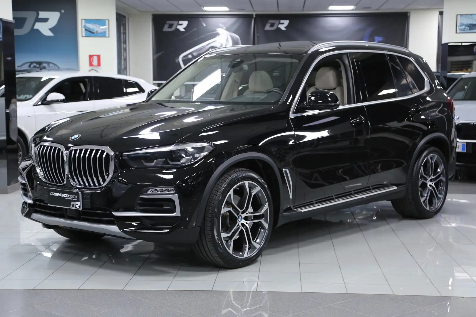 BMW X5 xDrive30d 48V mhev xLine auto Schwarz - 1