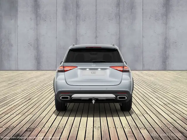 Mercedes-Benz GLE view 7