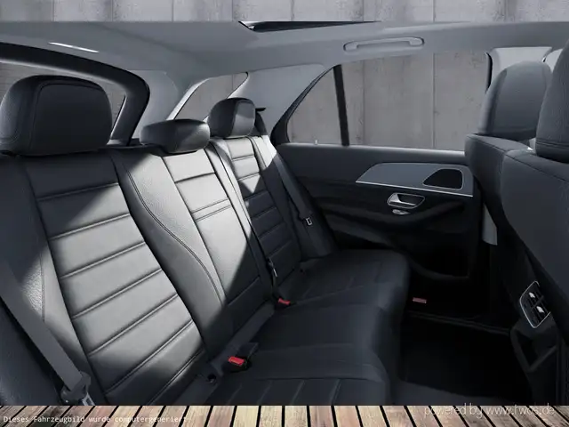 Mercedes-Benz GLE view 9