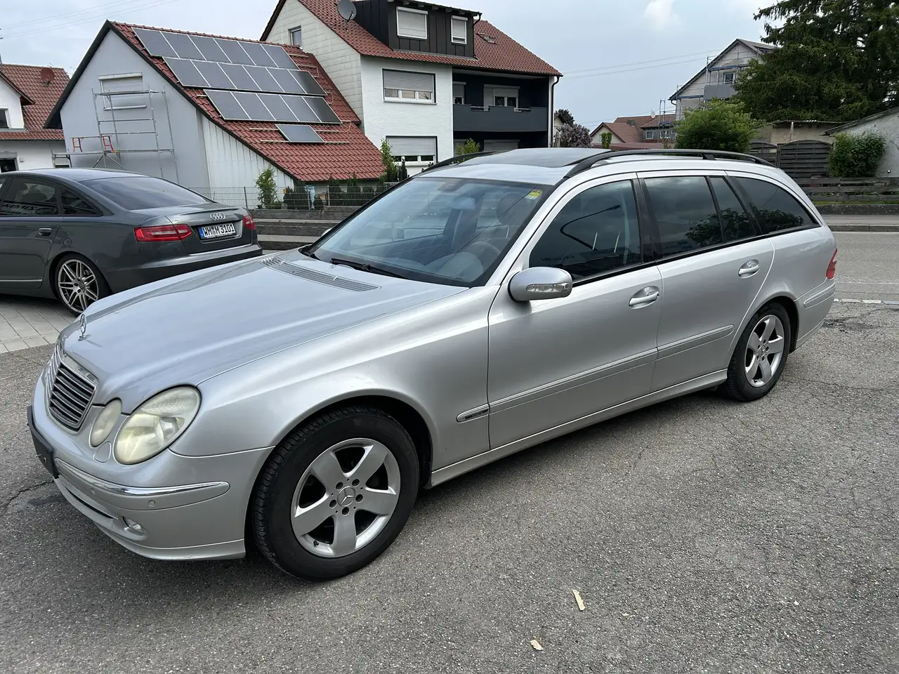 Mercedes-Benz E 240