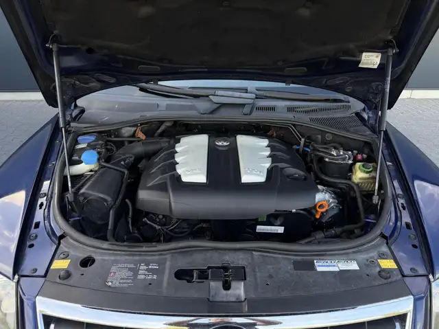 Volkswagen Touareg view 26