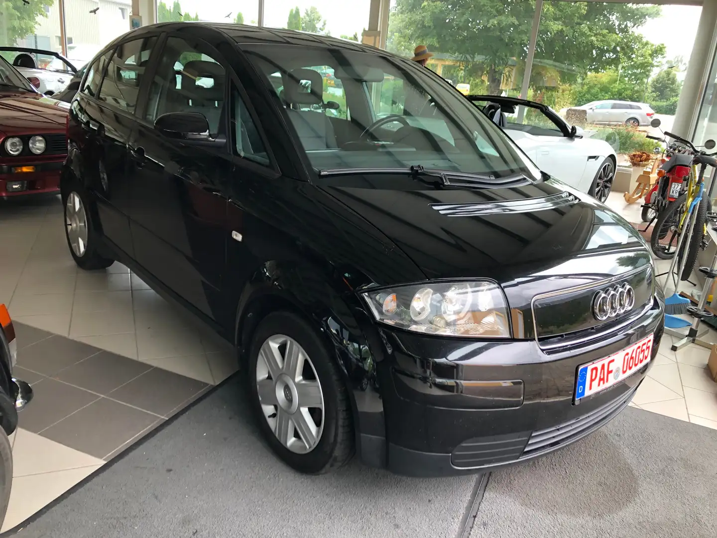 Audi A2 1.4 sorgfältig gewartet, TÜV neu! Noir - 1