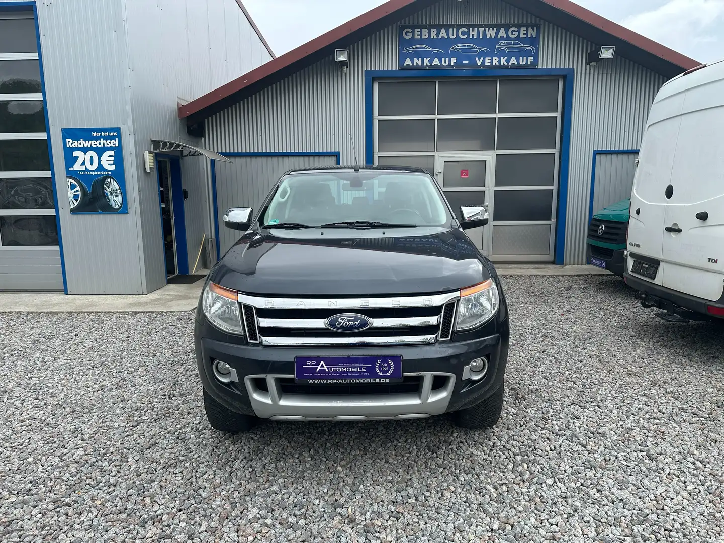 Ford Ranger 2.2d Limited Doppelkabine 4x4 AHK PDC NAVI SHZG Серый - 1
