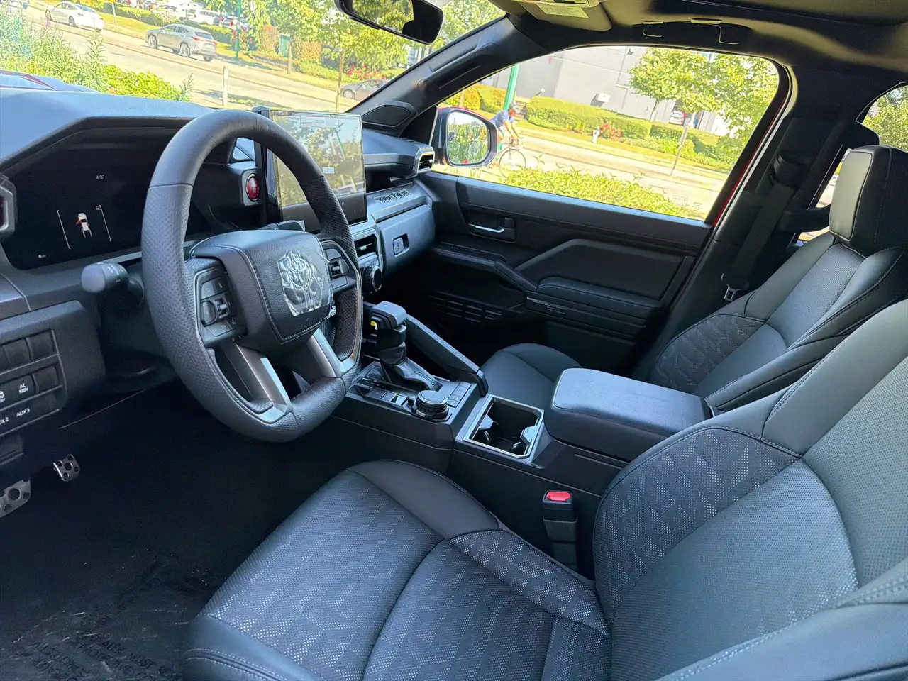 Toyota Tacoma снимка Toyota Tacoma