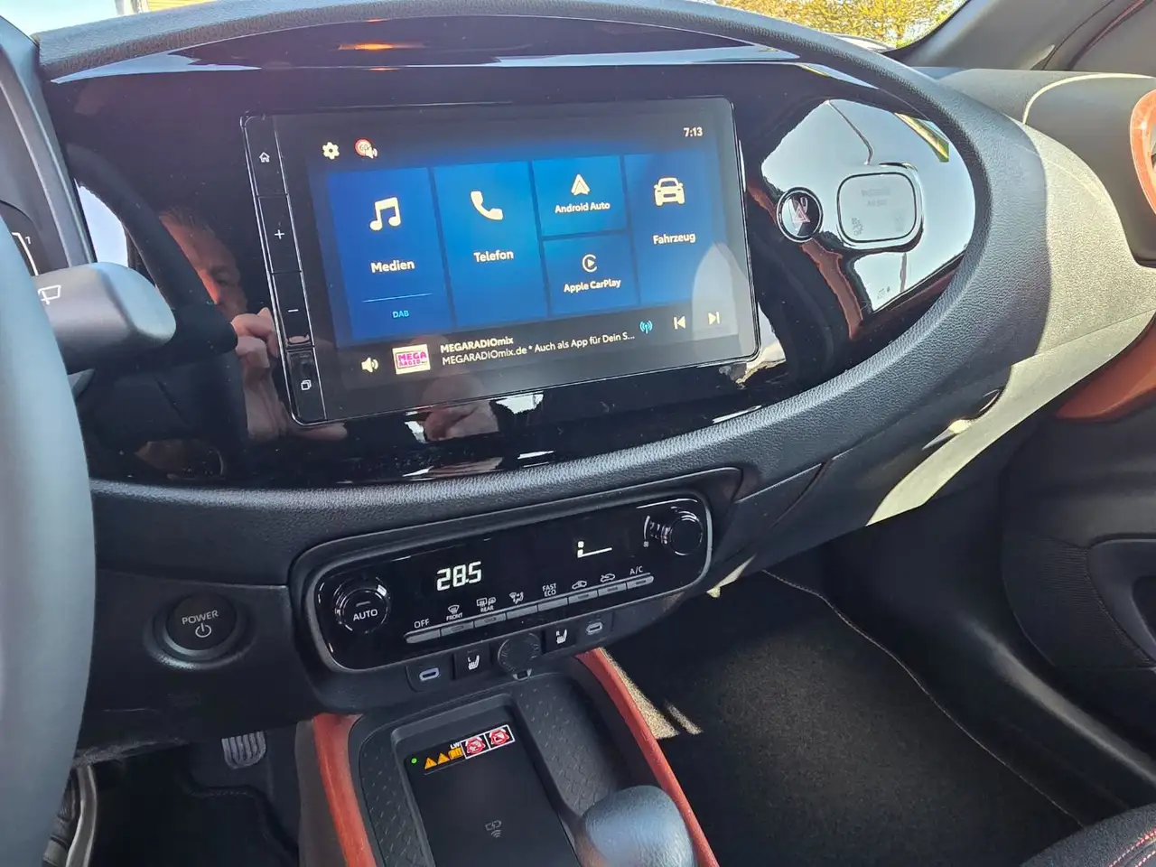 Toyota Aygo X 1.5 HEV TEAMPLAYER CVT 13