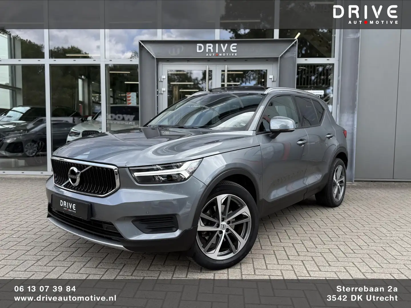 Volvo XC40 2.0 T4 190 PK AUT. Pano|El.Trekhaak|AutoPilot Gris - 1
