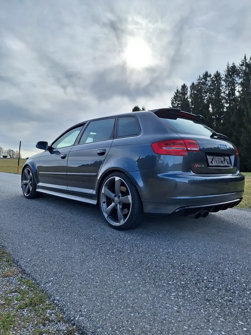 Audi RS3 RS3 2,5 TFSI quattro S-tronic Grau - 1