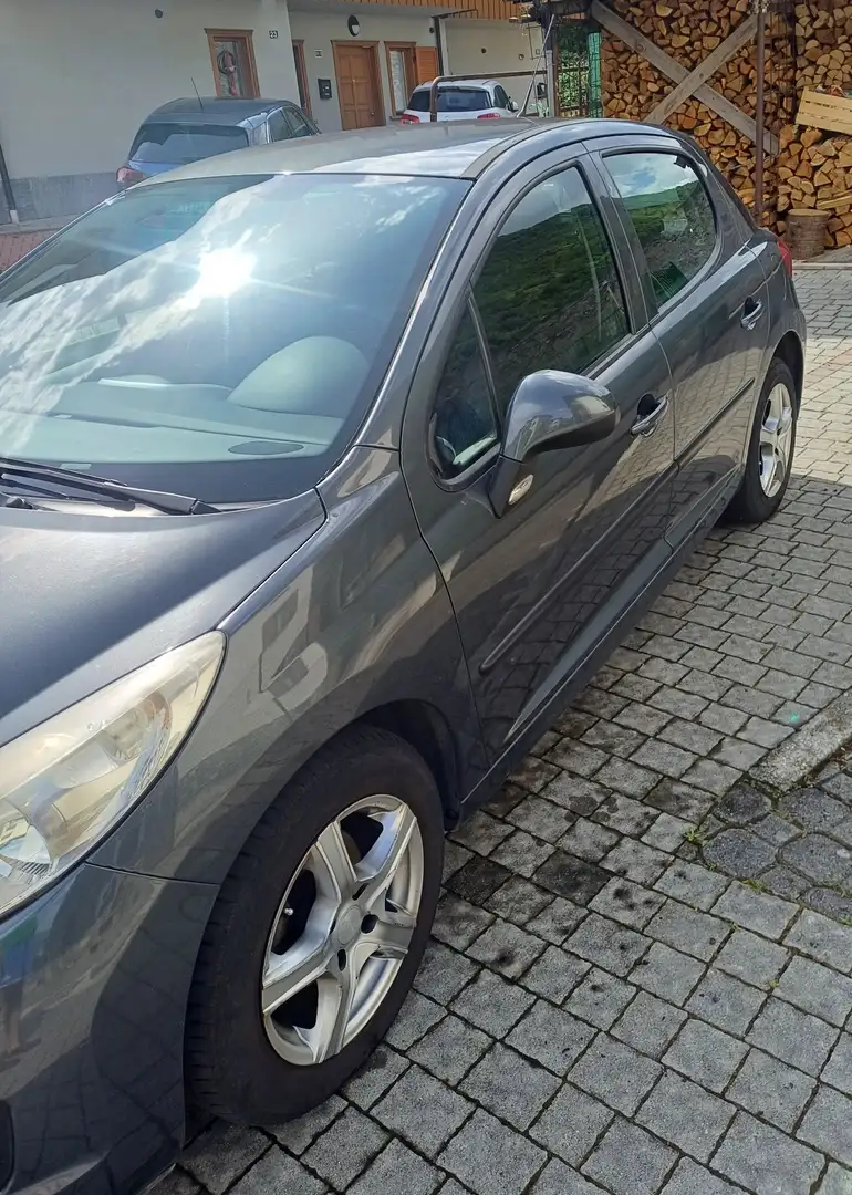 Peugeot 207 5p 1.4 8v Special Edition - 2