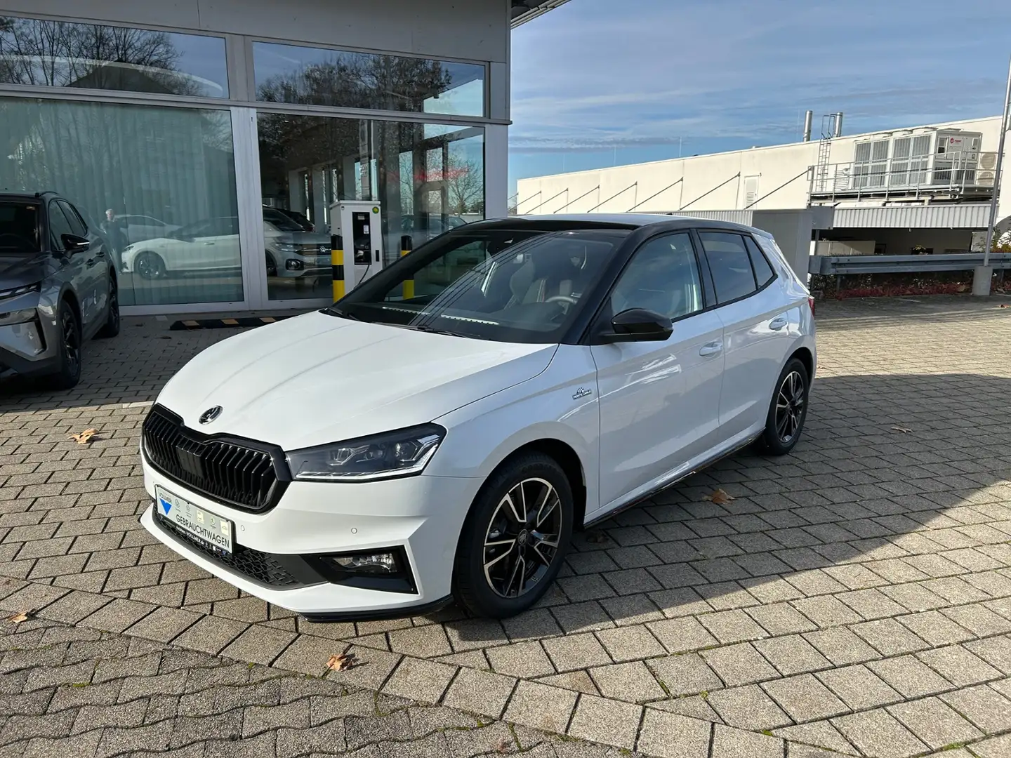 Skoda Fabia IV 1,0 TSI DSG Monte Carlo KESSY, LED, SHZ, PDC, Weiß - 2