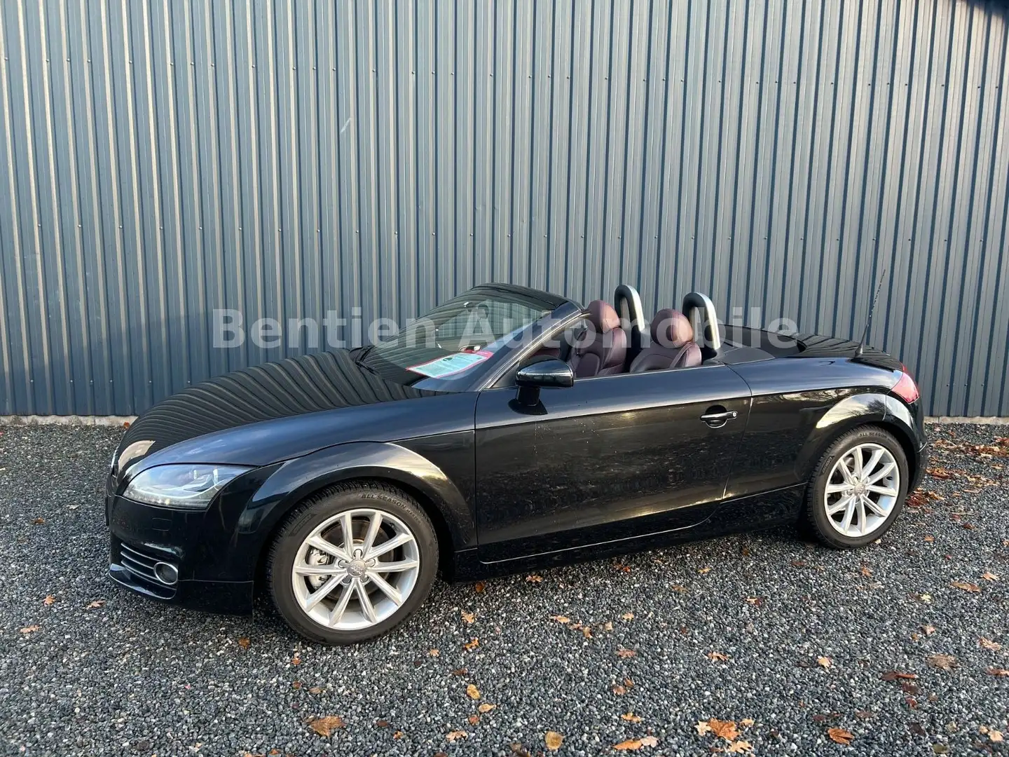 Audi TT 1.8 TFSI Roadster,Leder,Xenon, Appel CarPlay,SHZ Schwarz - 1