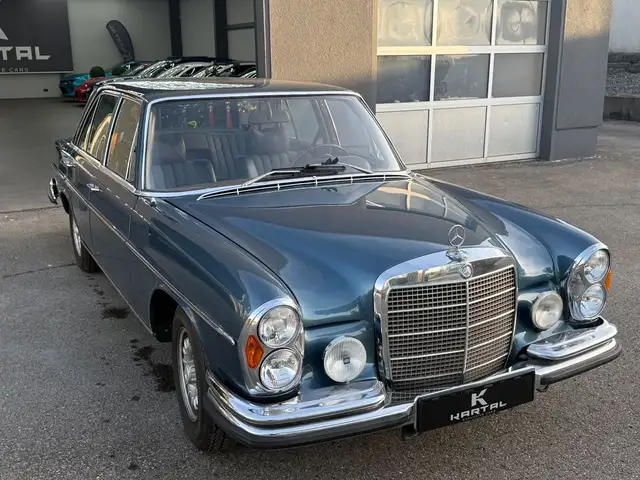 Mercedes-Benz 280 SE Automatic