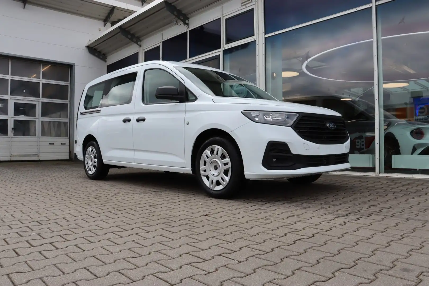 Ford Tourneo Connect Trend 1.5 EcoBoost PHEV L1 Weiß - 2