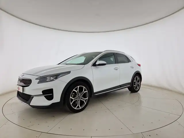 Kia XCeed 1.6 crdi evolution lounge pack 136cv